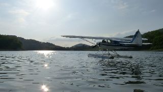 Camping La Romiguiere : Hydravion sur le lac de la selve